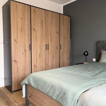 דירה Moebliertes 2-zimmer In Der Stadtmitte - Living סינדלפינגן