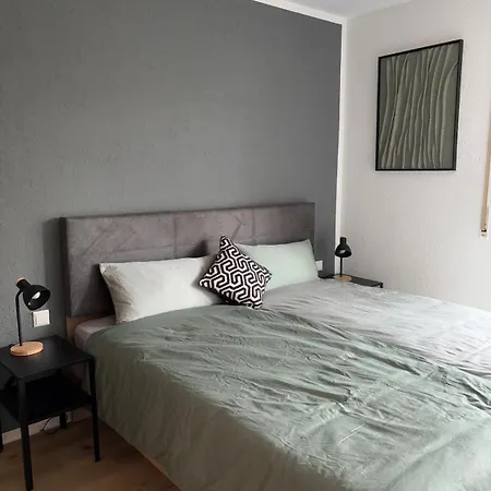 Apart Living - Hochwertige 2-Zimmer-Wohnung -60 Qm- Mit Grosser Terrasse, Stadtmitte
