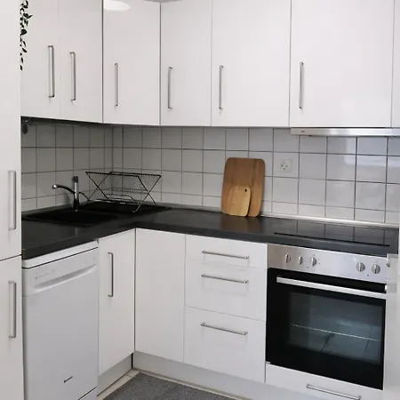 Apart Living - Hochwertige 2-Zimmer-Wohnung -60 Qm- Mit Grosser Terrasse, Stadtmitte Lejlighed Sindelfingen