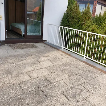 Living - Hochwertige 2-zimmer-wohnung -60 Qm- Mit Grosser Terrasse, Stadtmitte